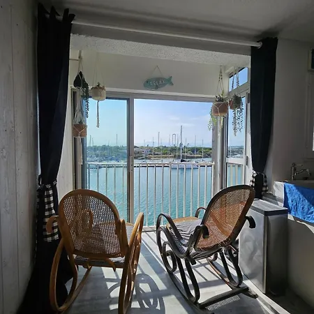 La Vue Et Port Apartment