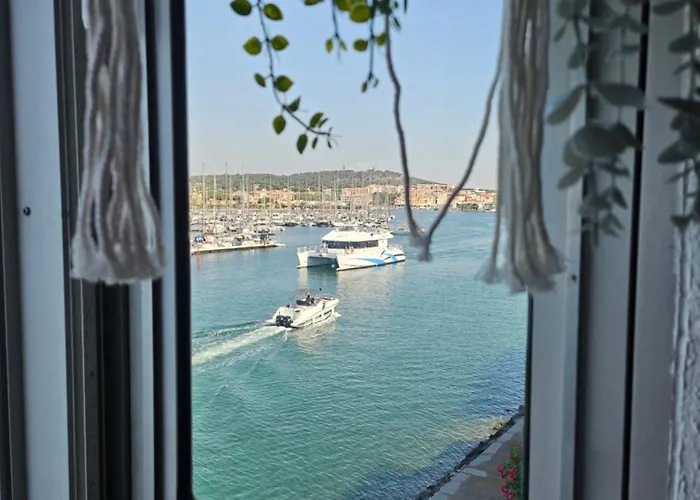 アパート La Vue Et Port *